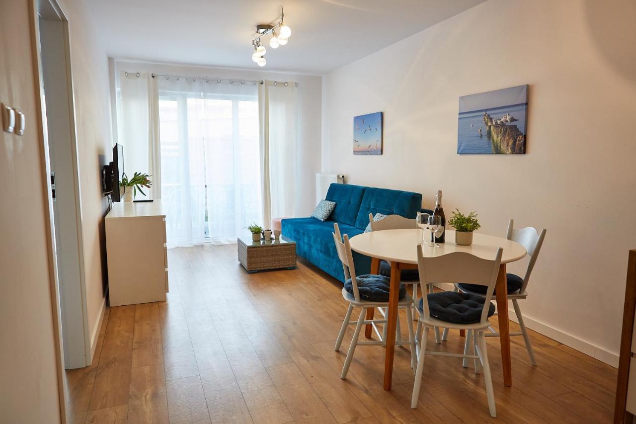 Apartamentyprzymorzu Baltycki Z Miejscem Postojowym I Ogrodkiem Kołobrzeg Buitenkant foto