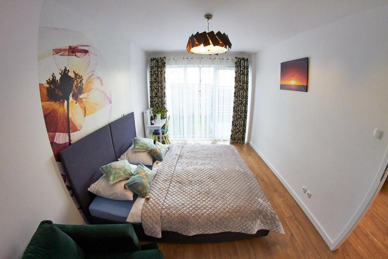 Apartamentyprzymorzu Baltycki Z Miejscem Postojowym I Ogrodkiem Kołobrzeg Buitenkant foto