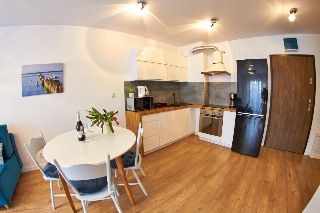 Apartamentyprzymorzu Baltycki Z Miejscem Postojowym I Ogrodkiem Kołobrzeg Buitenkant foto