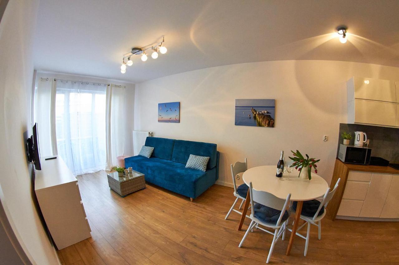 Apartamentyprzymorzu Baltycki Z Miejscem Postojowym I Ogrodkiem Kołobrzeg Buitenkant foto